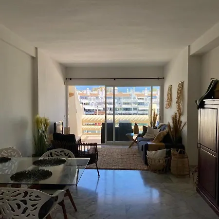 Puerto Marina Island